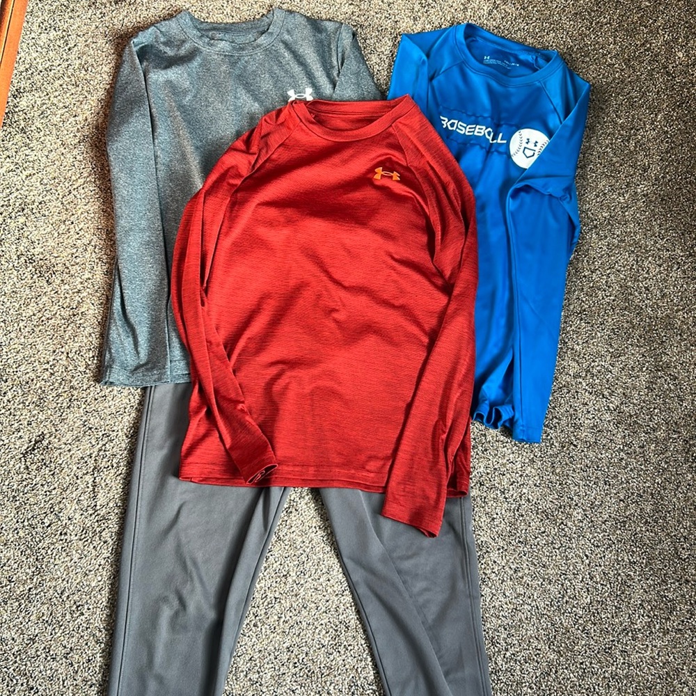 Lot of Under Armour boys clothes